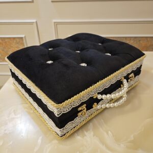 Premium Large Size Quran with Premium Box - Image 12